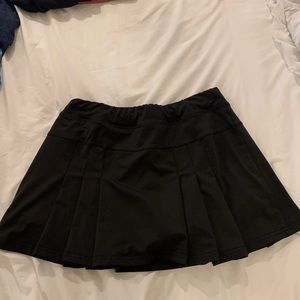 Black athletic skirt
